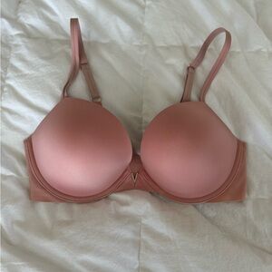 Victorias Secret Illusion push-up bra